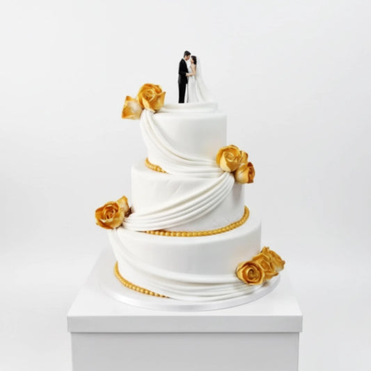 3 Layer Wedding Statuette Brunette Cake