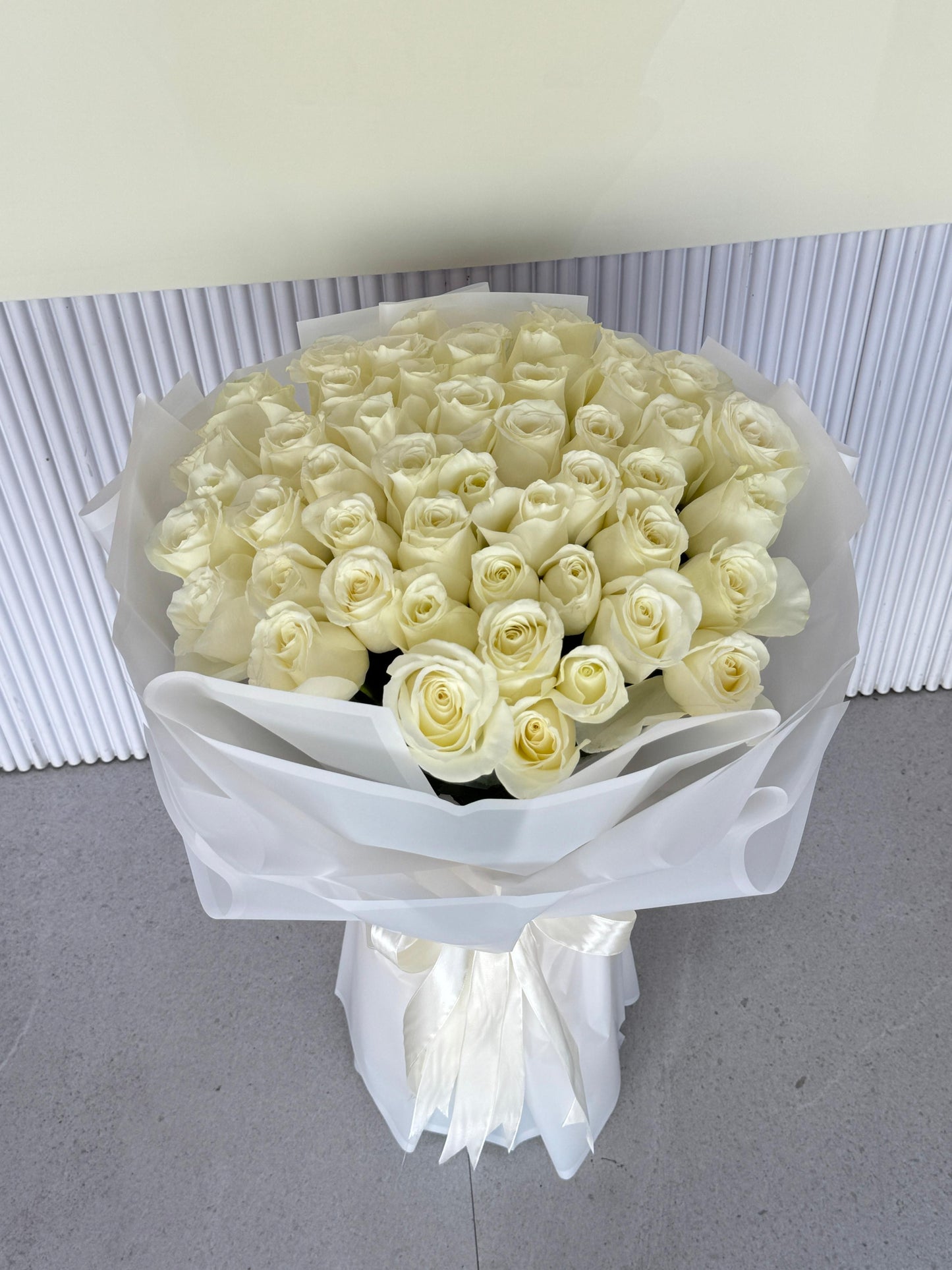50 White Roses