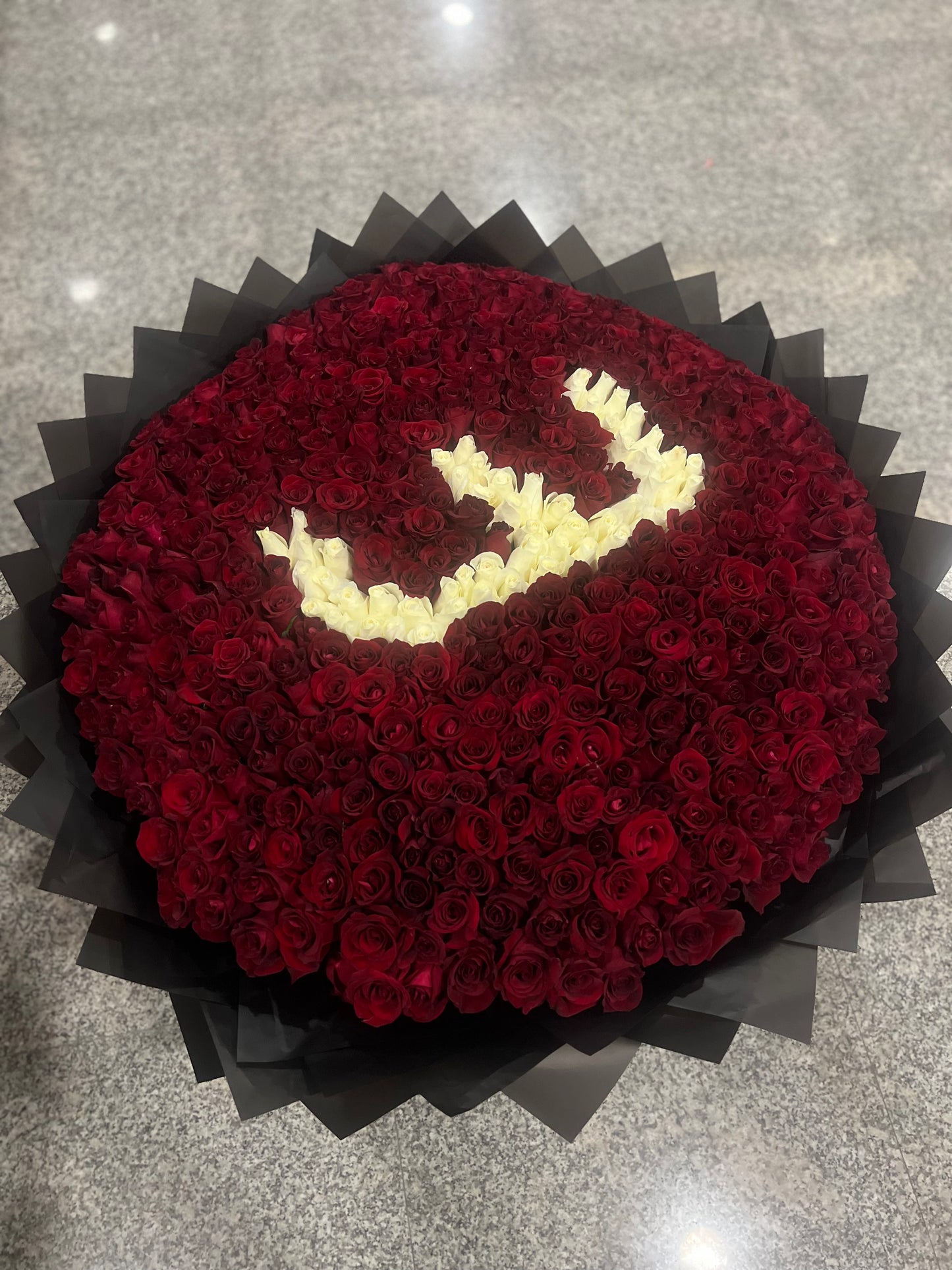 500 Red Roses Bouquet