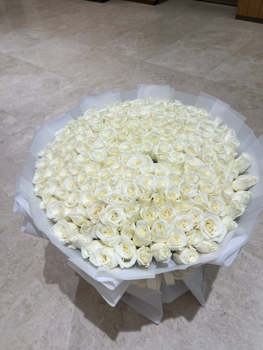 200 White Roses