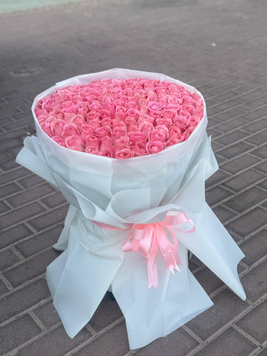 100 Pink Roses